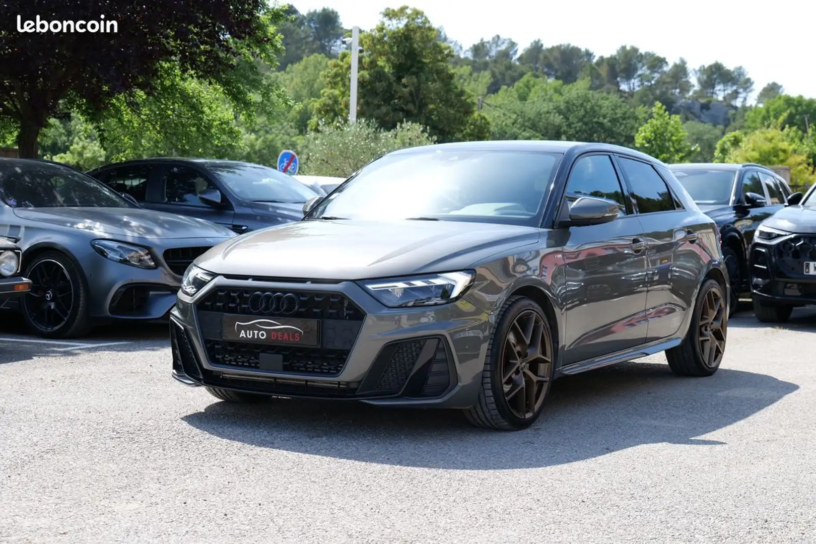 Audi A1 ii 40 tfsi 200 ch s line tronic 6 - 1