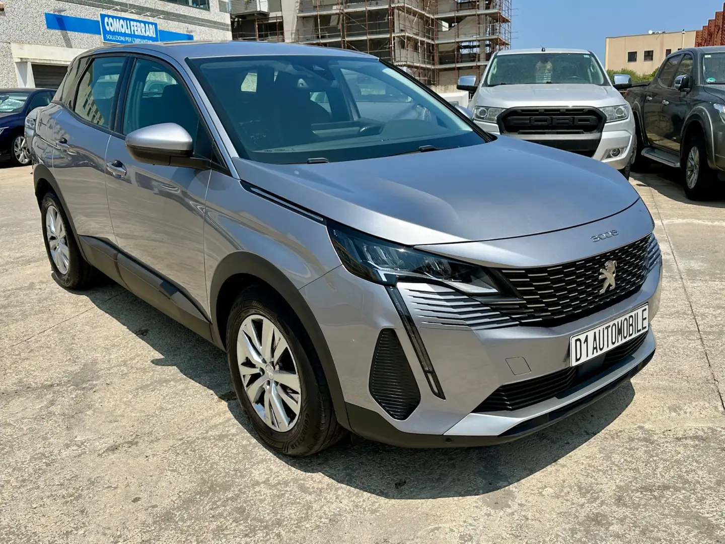 Peugeot 3008 BlueHDi 130 S&S Active Pack Grijs - 2
