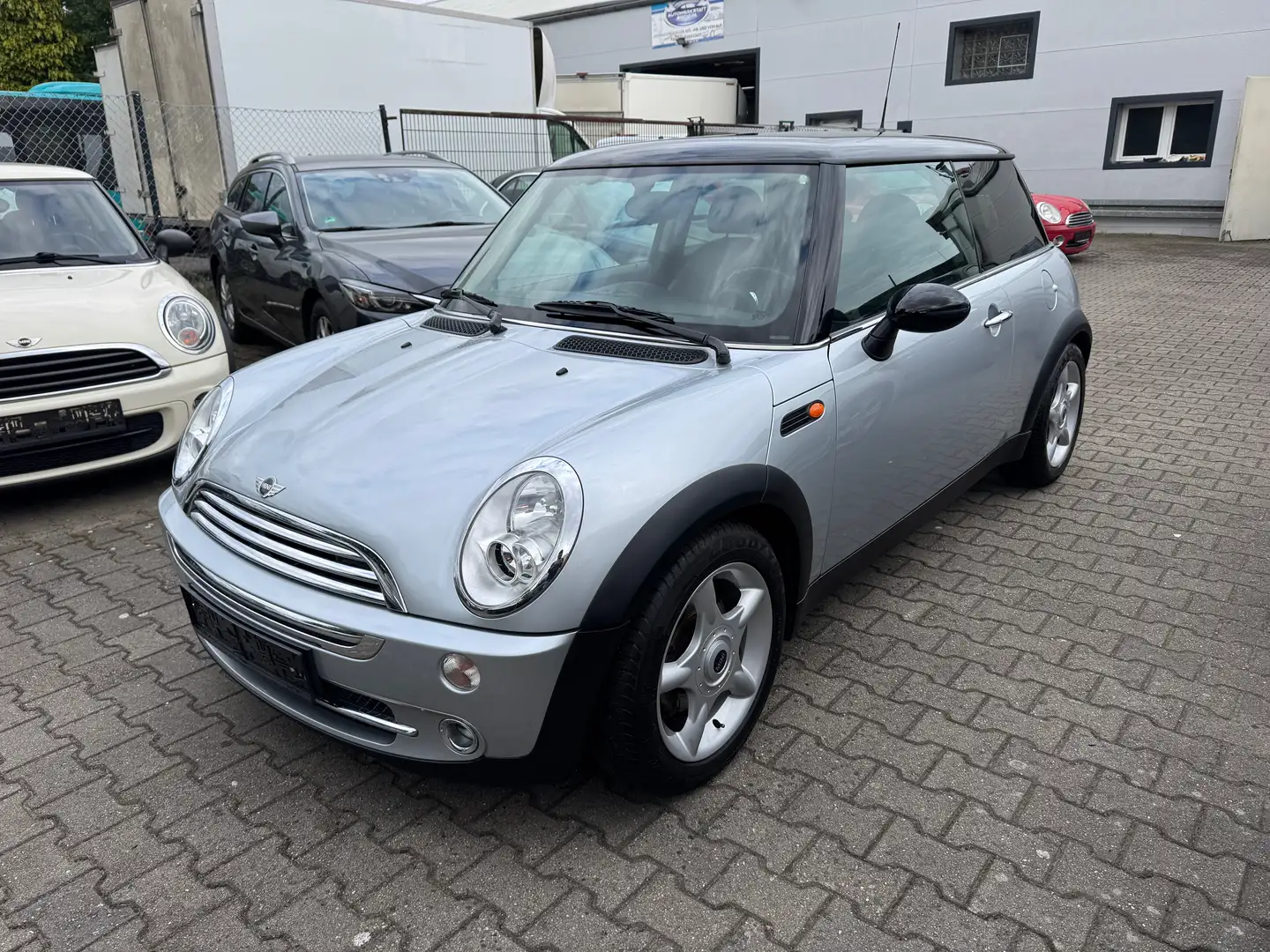 MINI Cooper Silber - 1