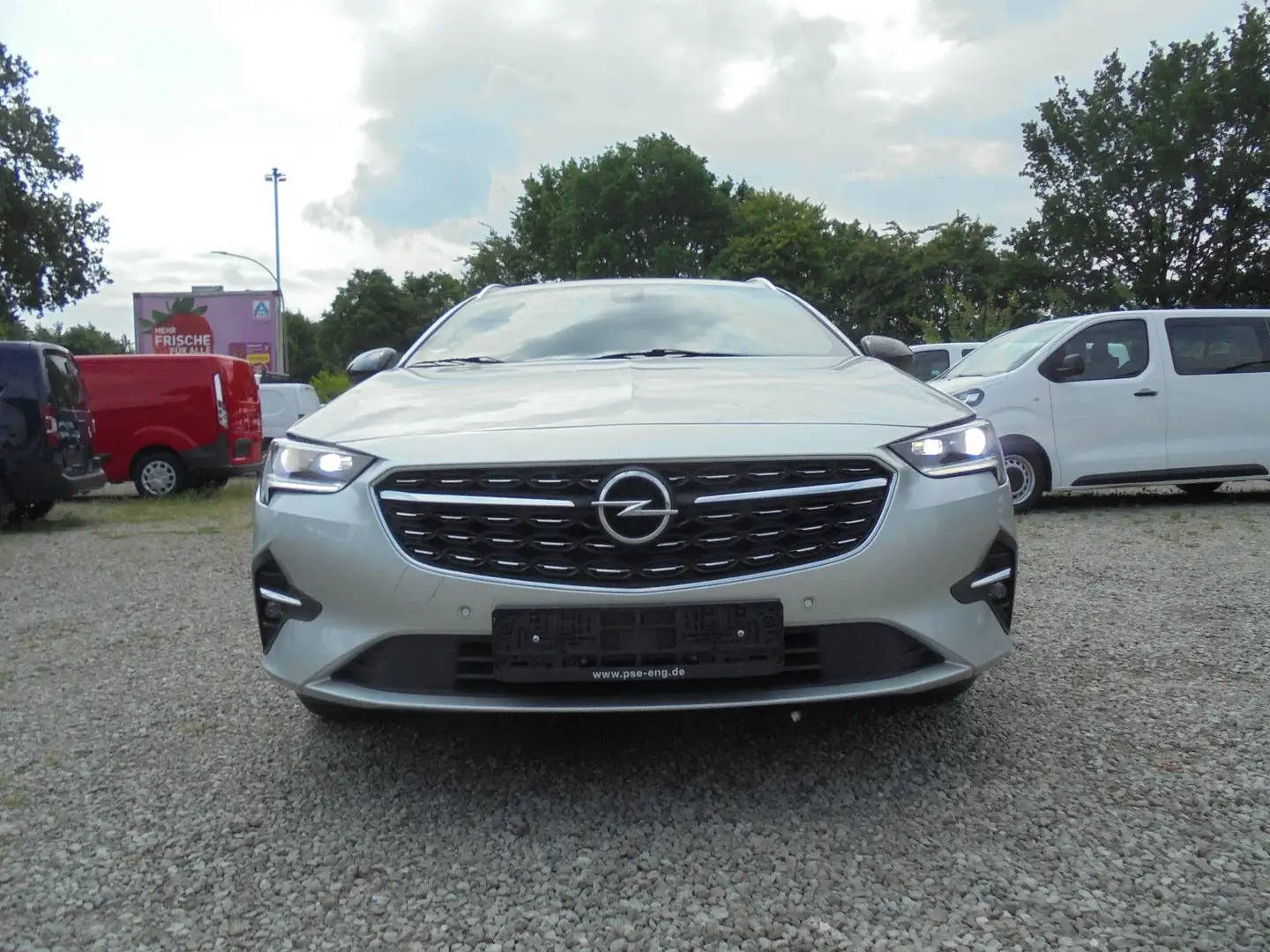 Opel Insignia B Sports Tourer Business Plateado - 2
