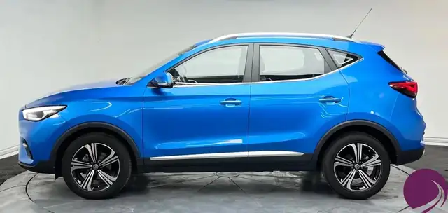 MG ZS view 3