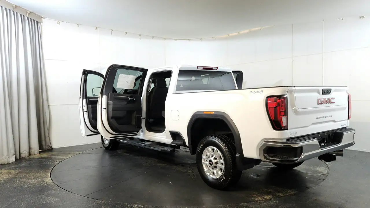 GMC Sierra 2500HD photo GMC Sierra 2500HD