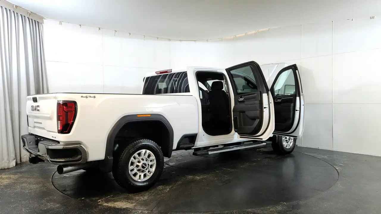 GMC Sierra 2500HD photo GMC Sierra 2500HD
