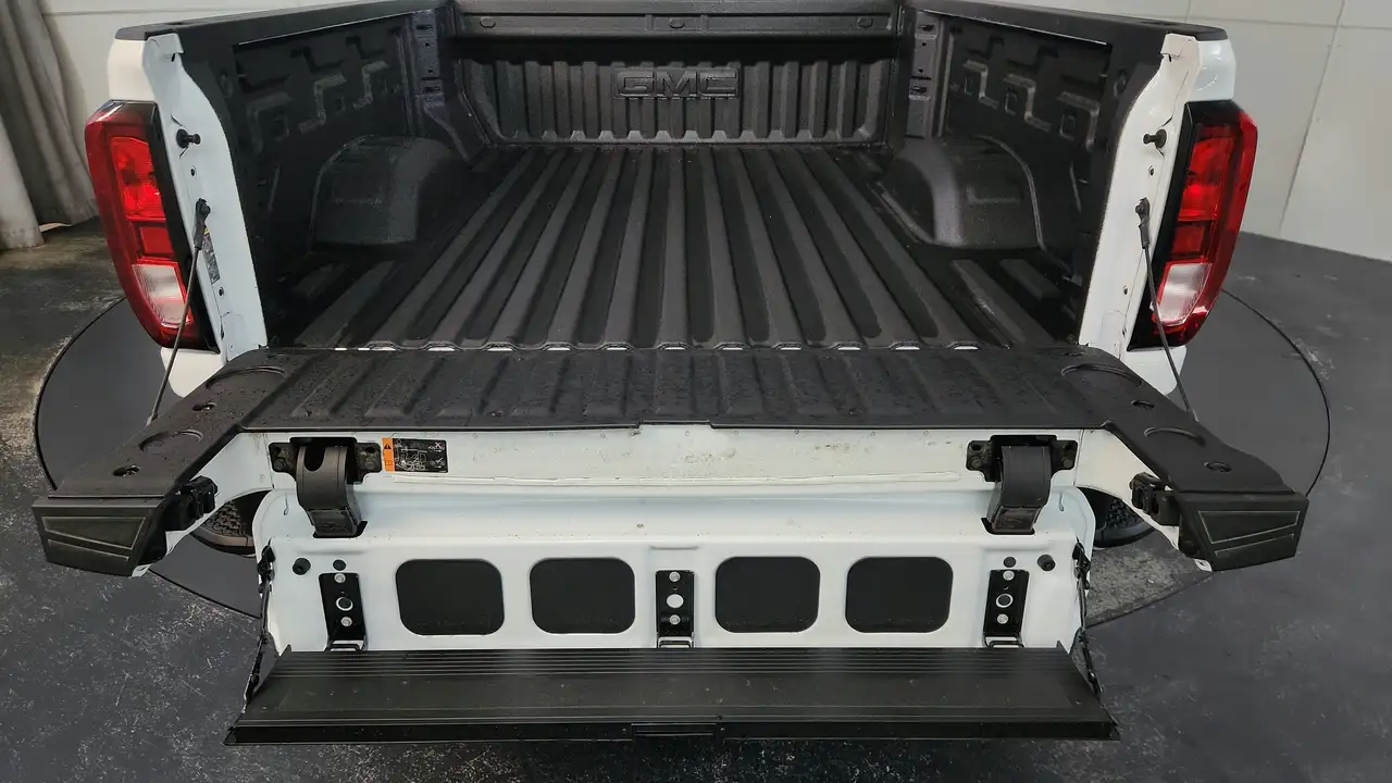 GMC Sierra 2500HD photo GMC Sierra 2500HD