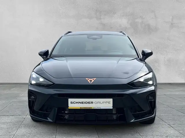 Cupra Leon view 8
