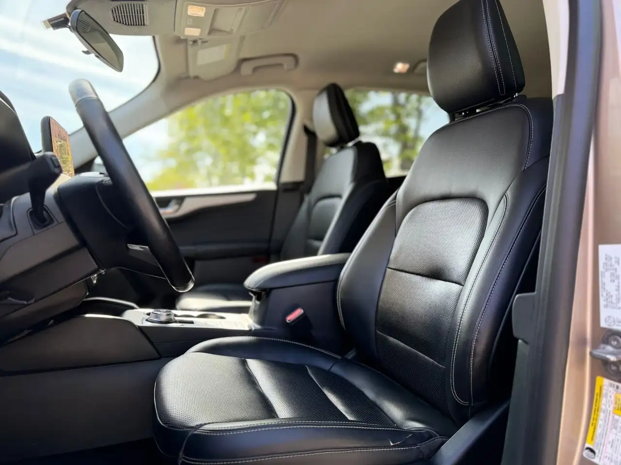 Ford Escape снимка Ford Escape