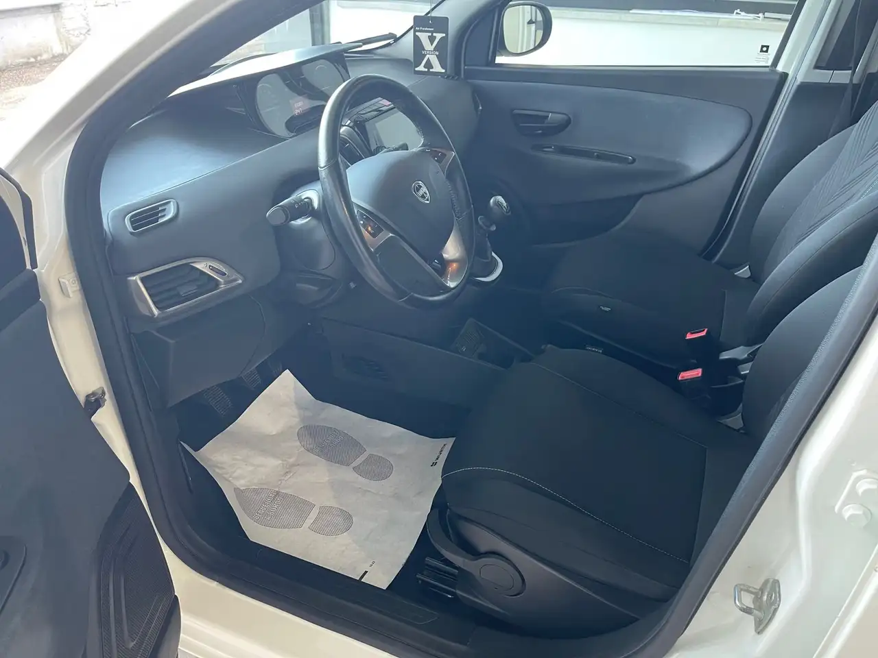 Lancia Ypsilon 2022 — фото 8