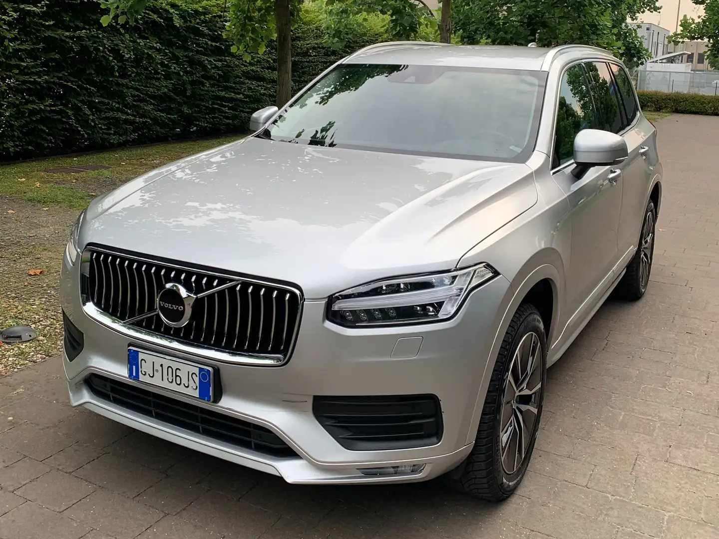 Volvo XC90 XC90 B5 Momentum 7p. GAR. UFF. VOLVO / IVA ESPOSTA Argento - 1