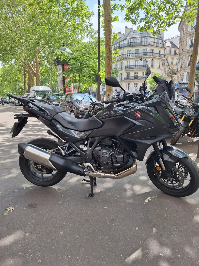 Honda NT 1100 Noir - 2