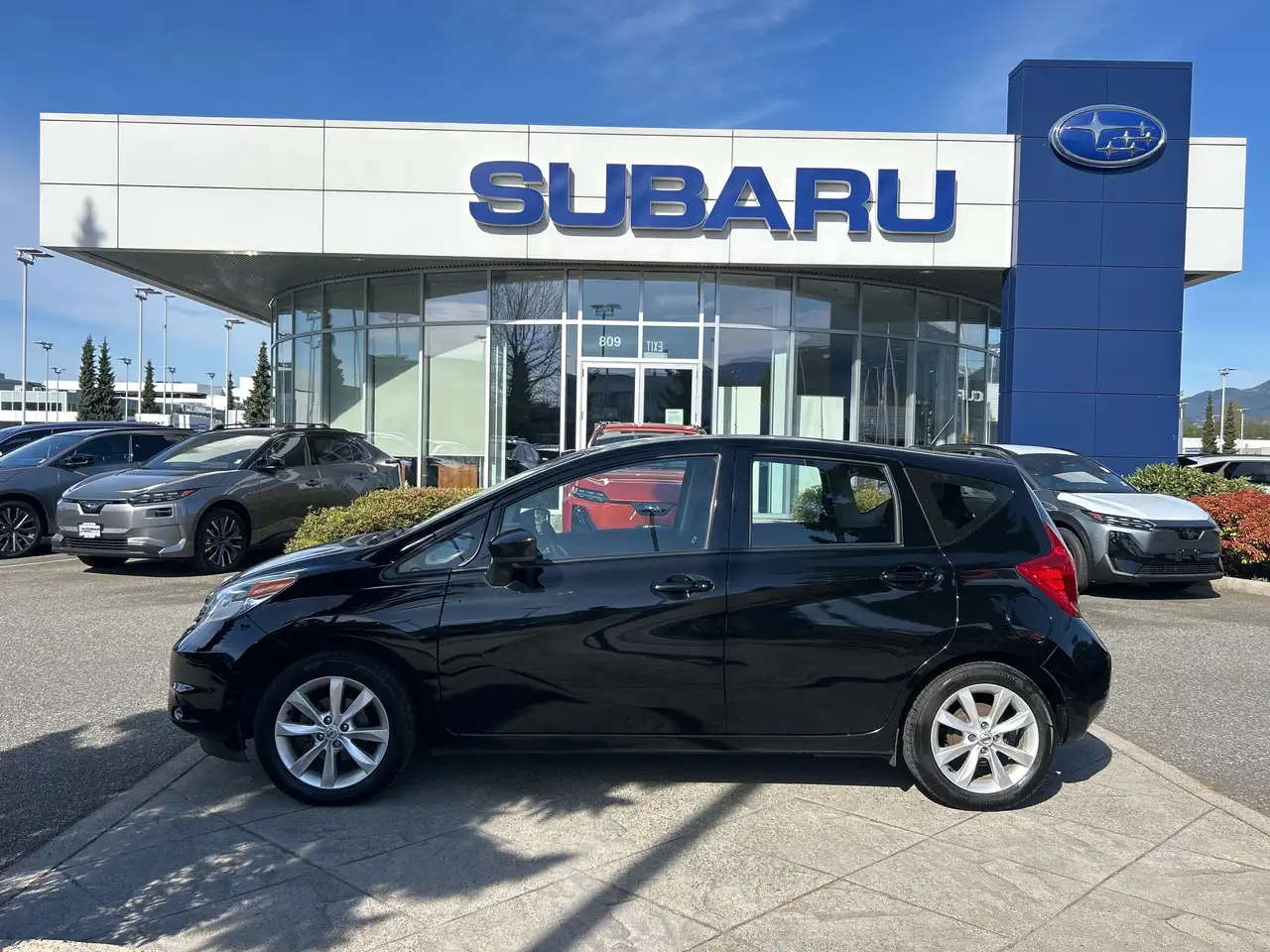 Nissan Note снимка Nissan Note