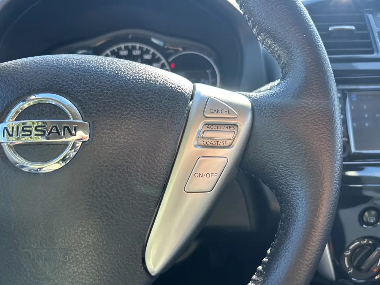 Nissan Note снимка Nissan Note
