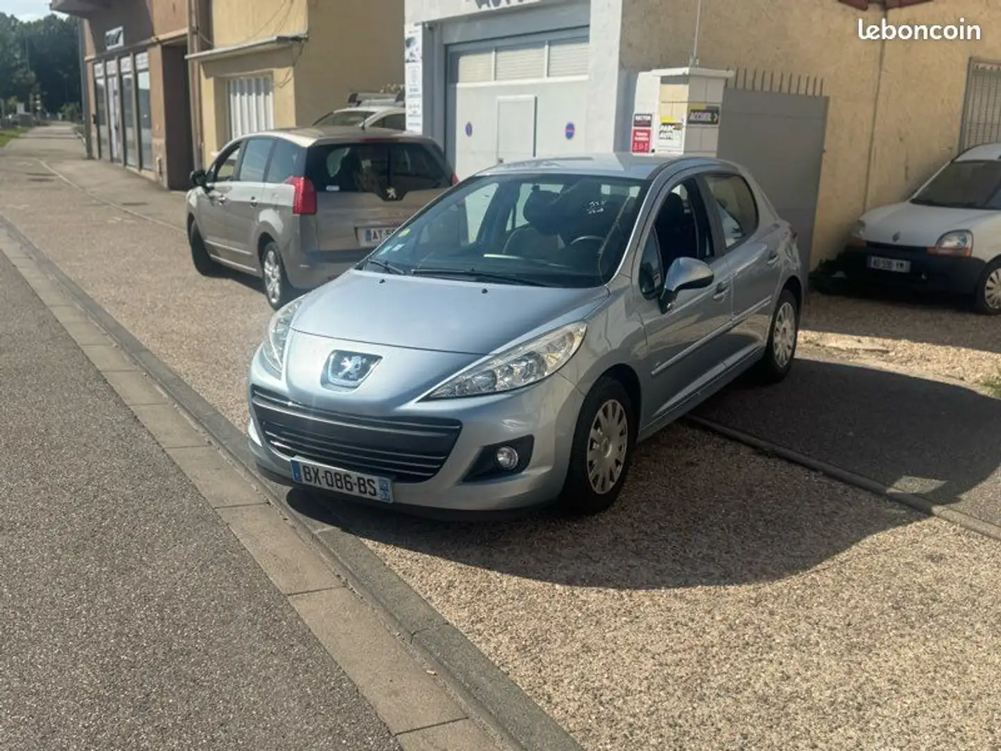 Peugeot 207 1.6 HDI 92 Gris - 1
