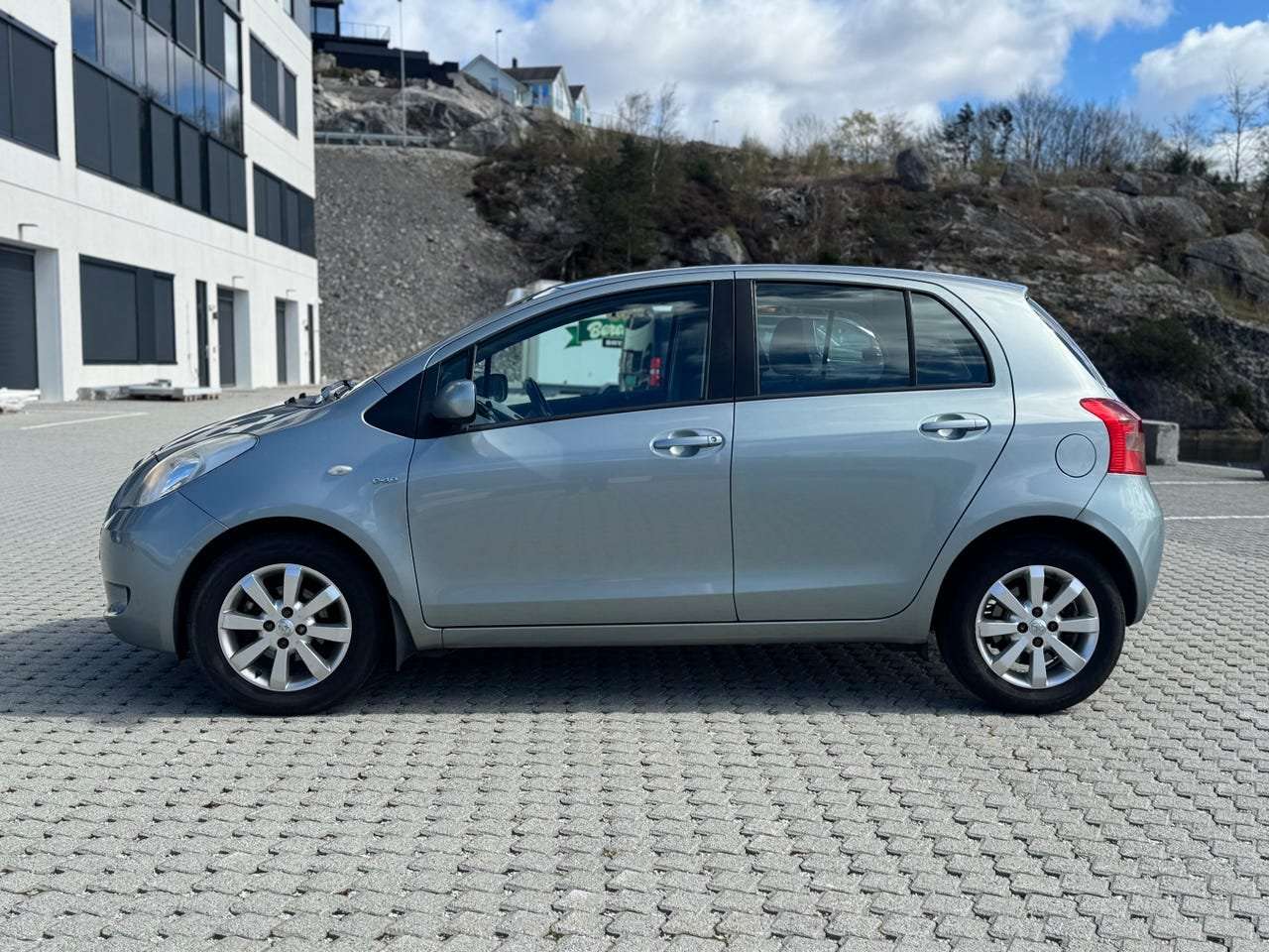 Toyota Yaris Yaris 1.4D-4D Active Active - foto 1