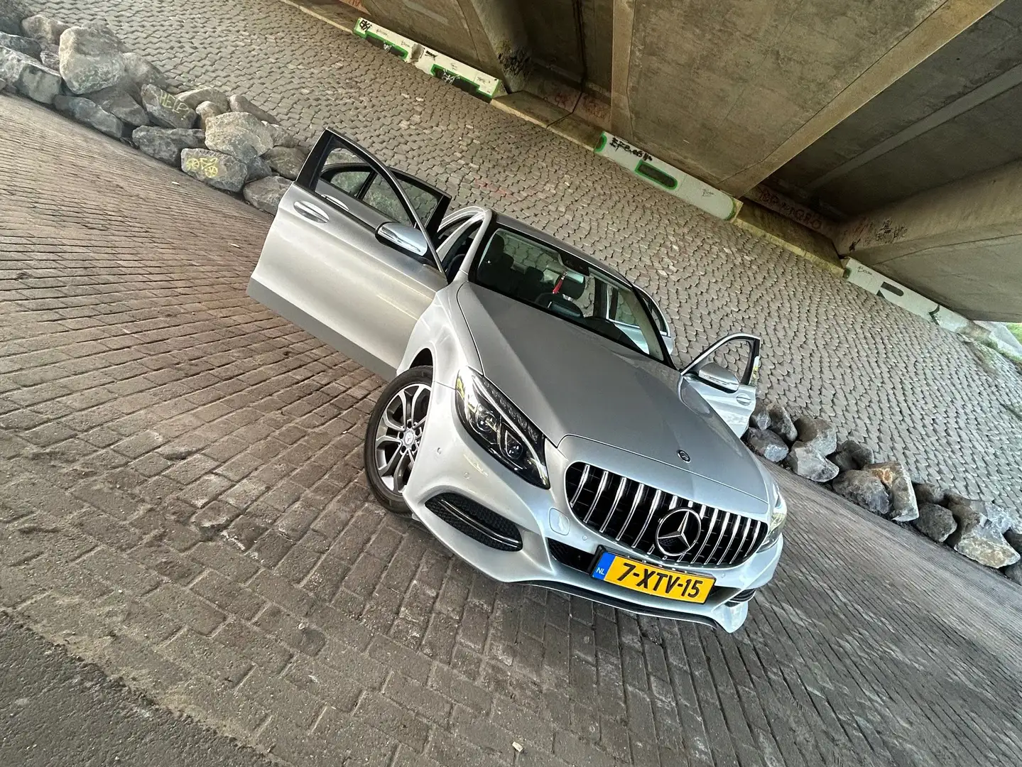 Mercedes-Benz C 180 Mercedes-Benz C180 Benzine Plateado - 2