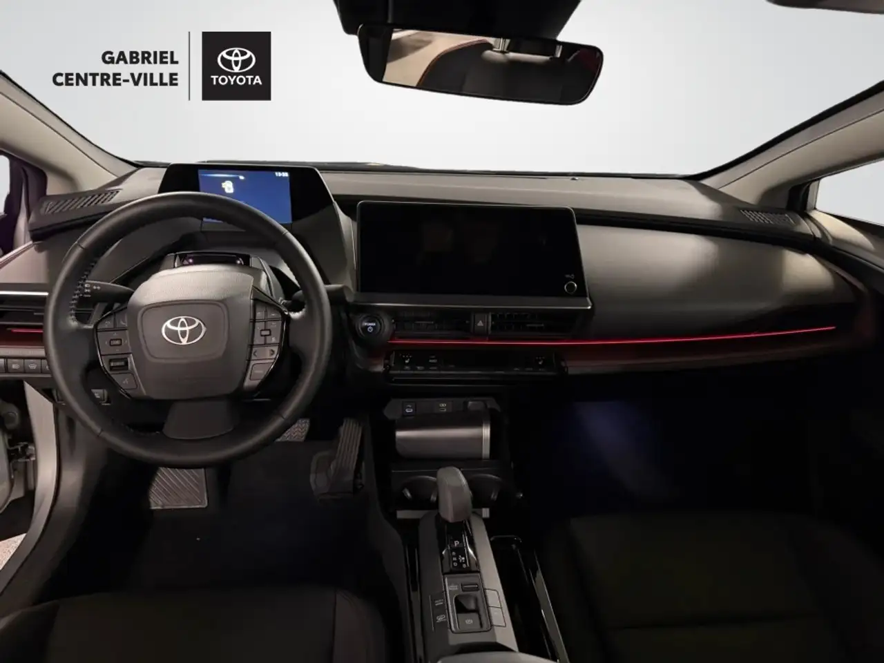 Toyota Prius Prime снимка Toyota Prius Prime
