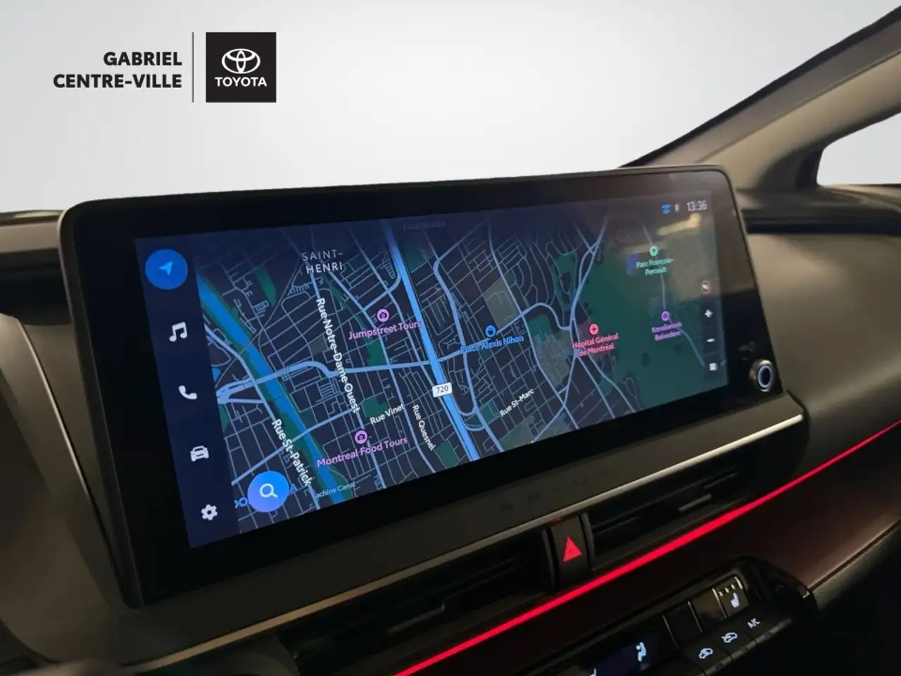 Toyota Prius Prime снимка Toyota Prius Prime