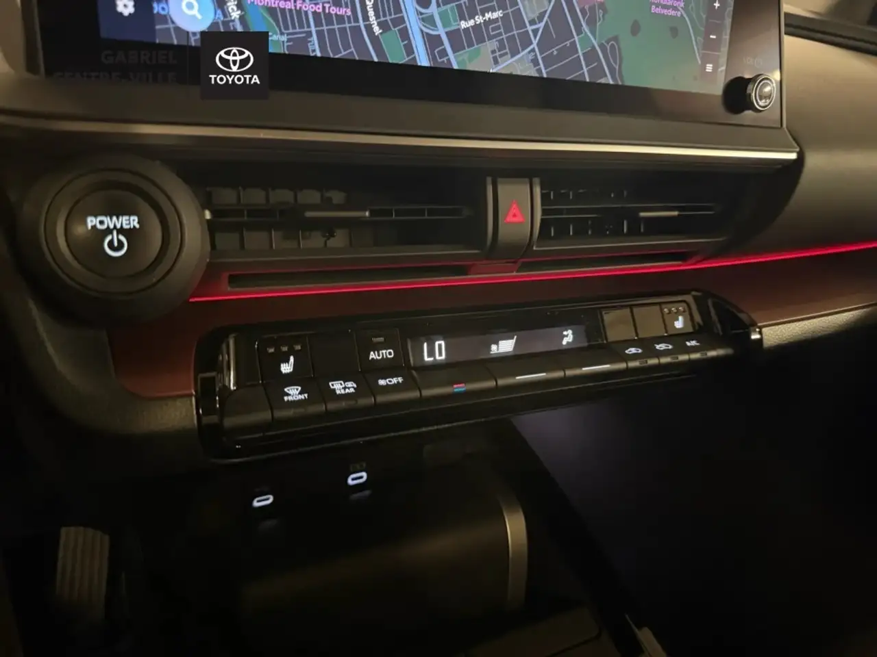 Toyota Prius Prime снимка Toyota Prius Prime
