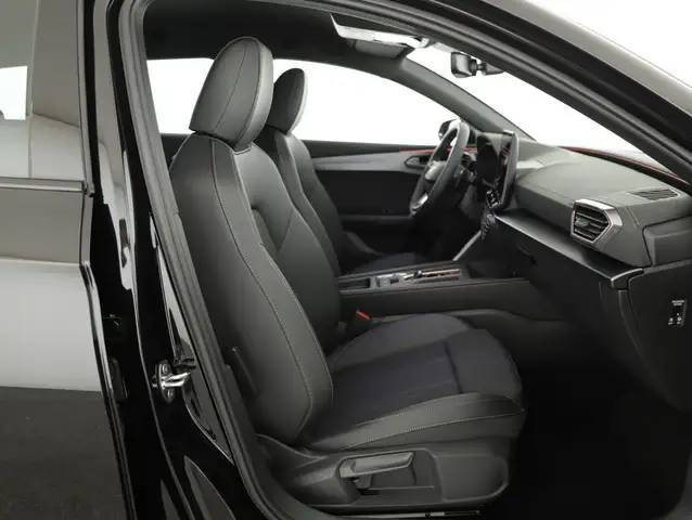 Cupra Leon view 8