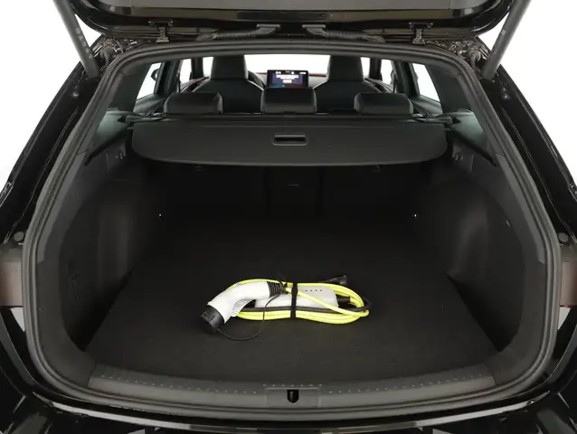 Cupra Leon view 6
