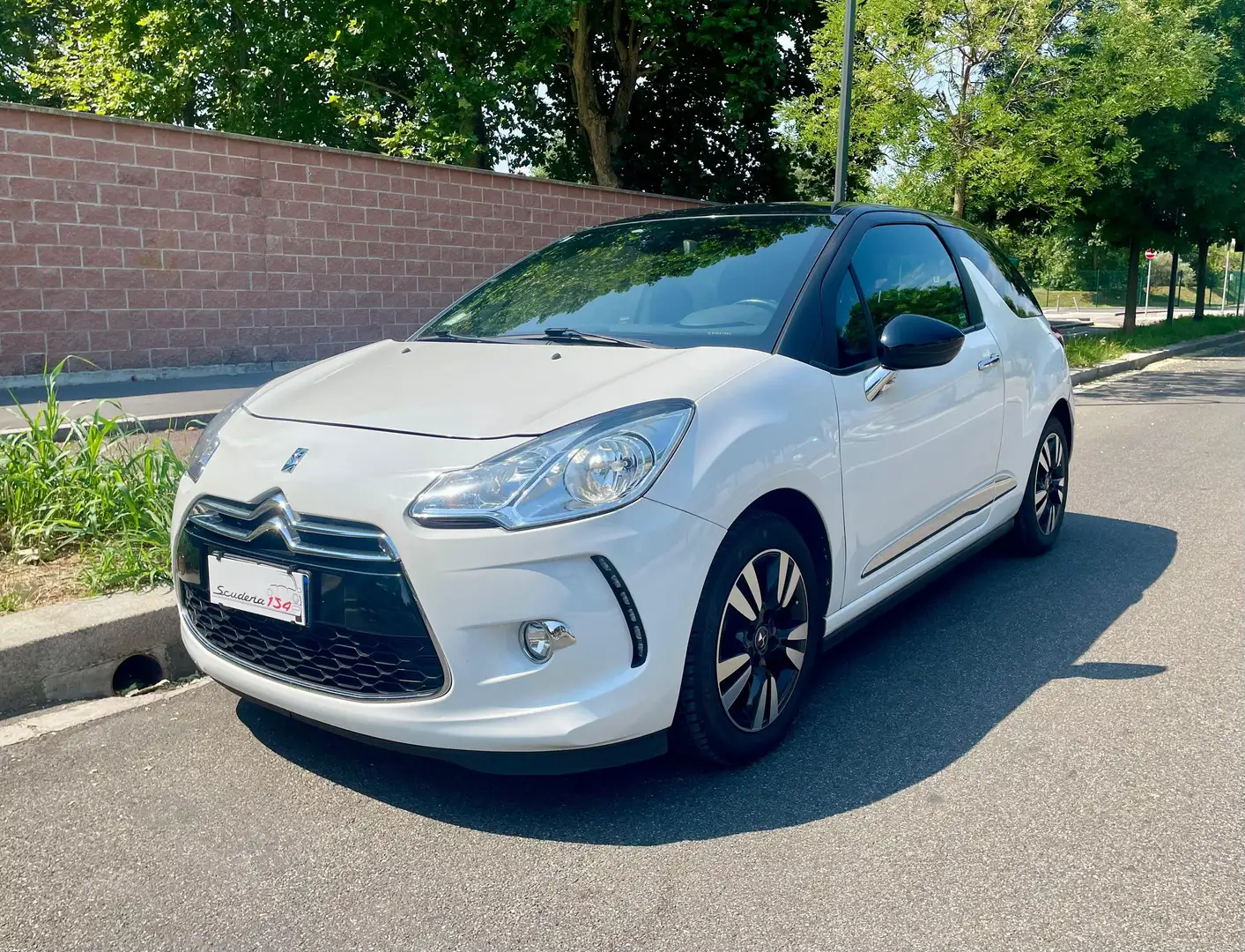 Citroen DS3 DS3 1.2 puretech (vti) So Chic 82cv NEOPATENTATI Bianco - 1