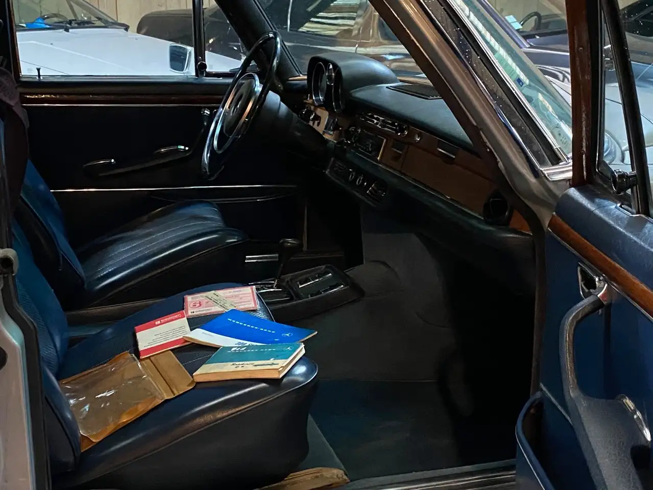 Mercedes-Benz 300 SEL 6.3 V8, foto 10
