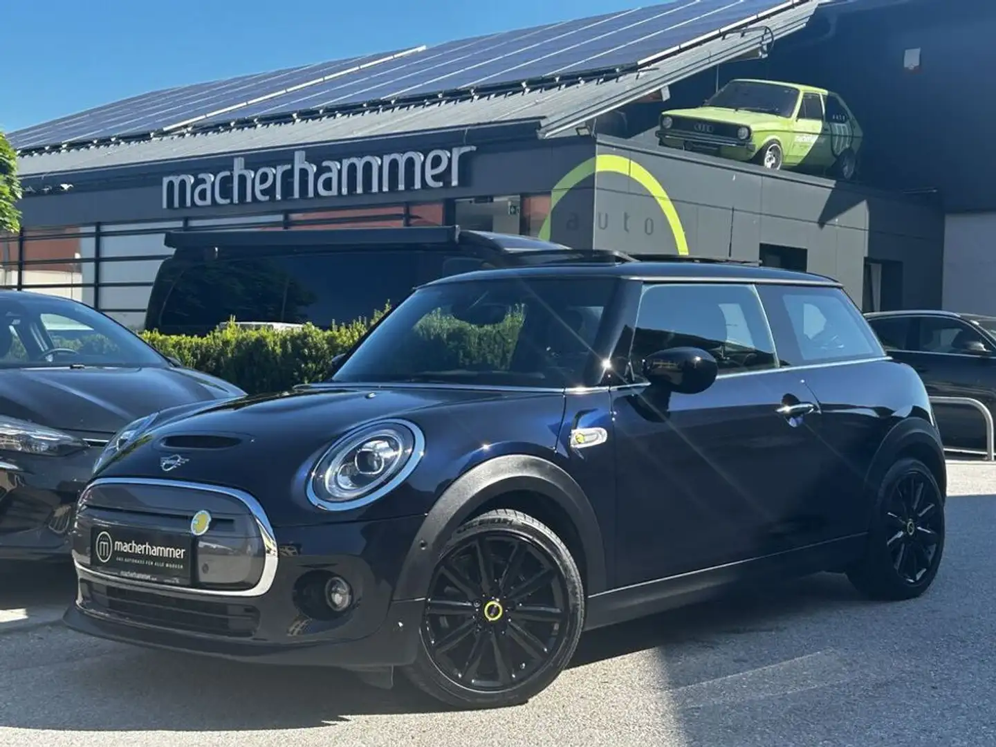 MINI Cooper SE Trim XL *LED*PANO*HUD*KEYLESS*17'' Schwarz - 1