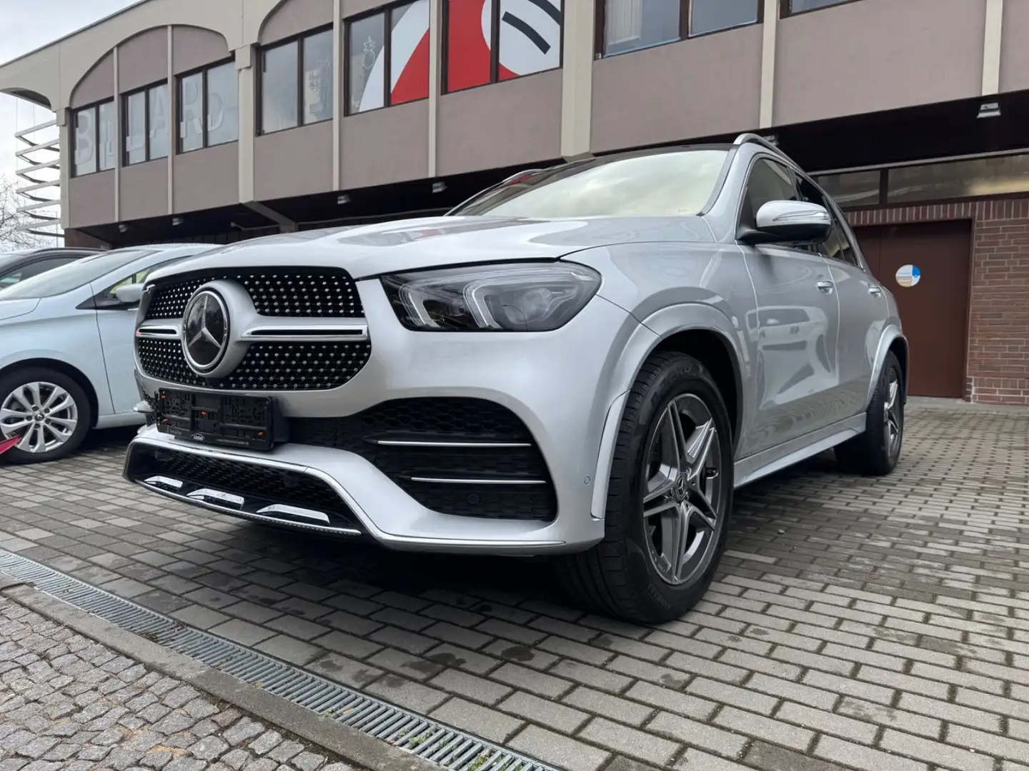 Mercedes-Benz GLE 450 4Matic-HeadUp-Pano-Leder-Luft Argintiu - 2