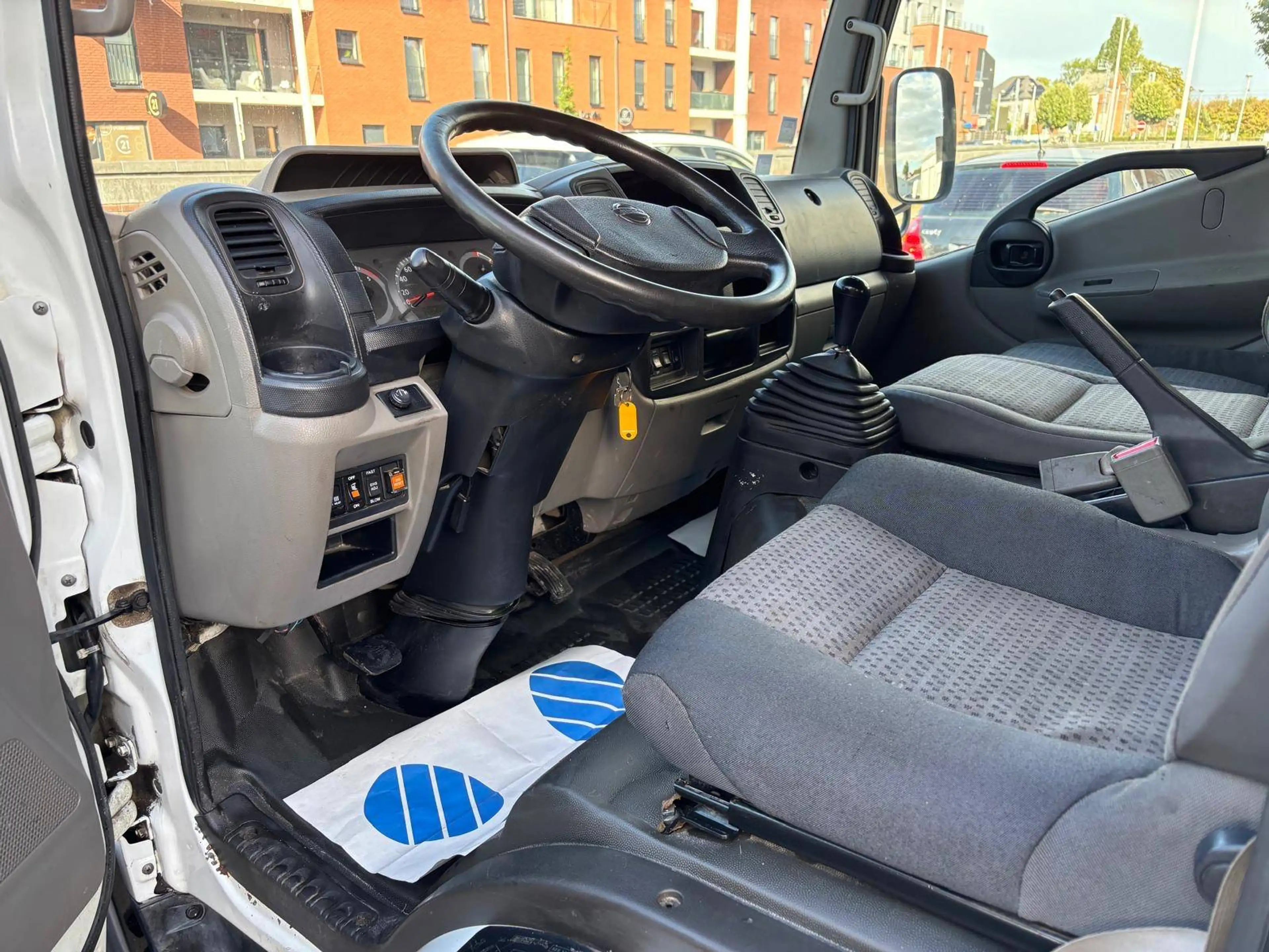 Nissan Cabstar 35.13 | 2.5 dCi 130 cv | Double Cabine Plateau — photo 14