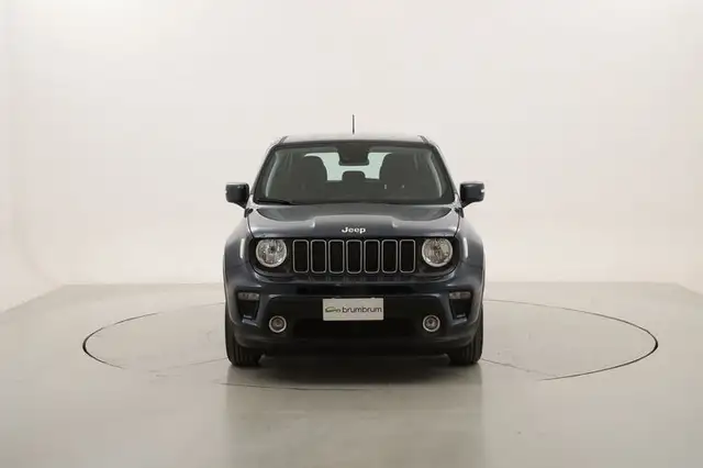 Jeep Renegade view 8