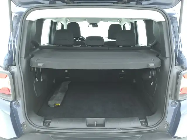 Jeep Renegade view 14