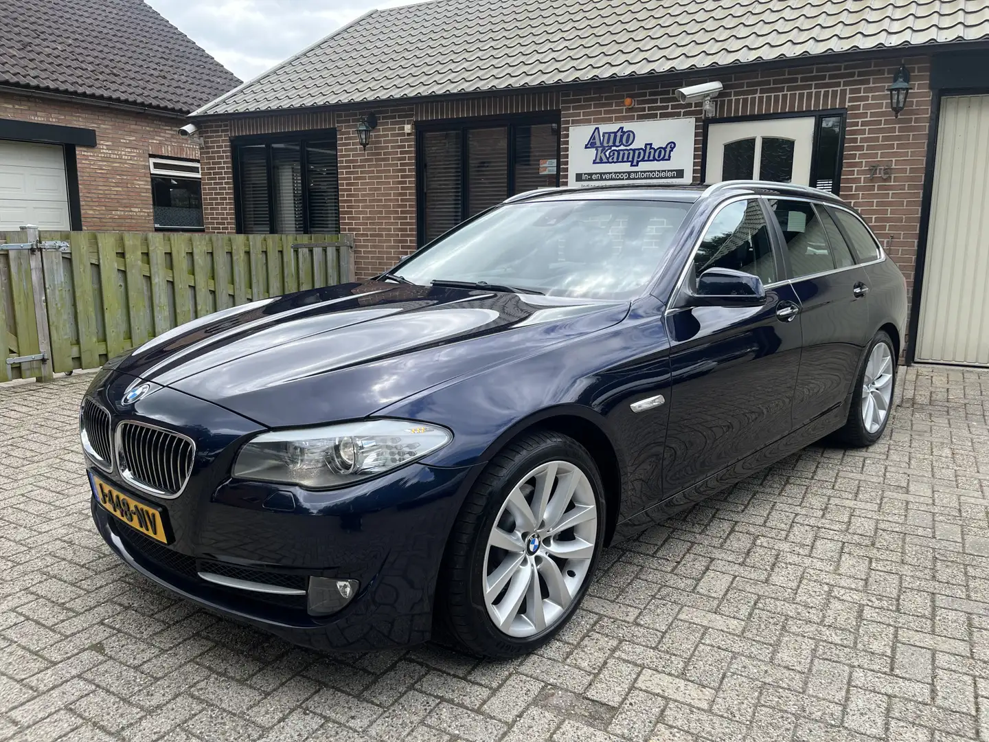 BMW 523 5-serie Touring 523i Executive 6 cil Trekhaak 19" Blauw - 2