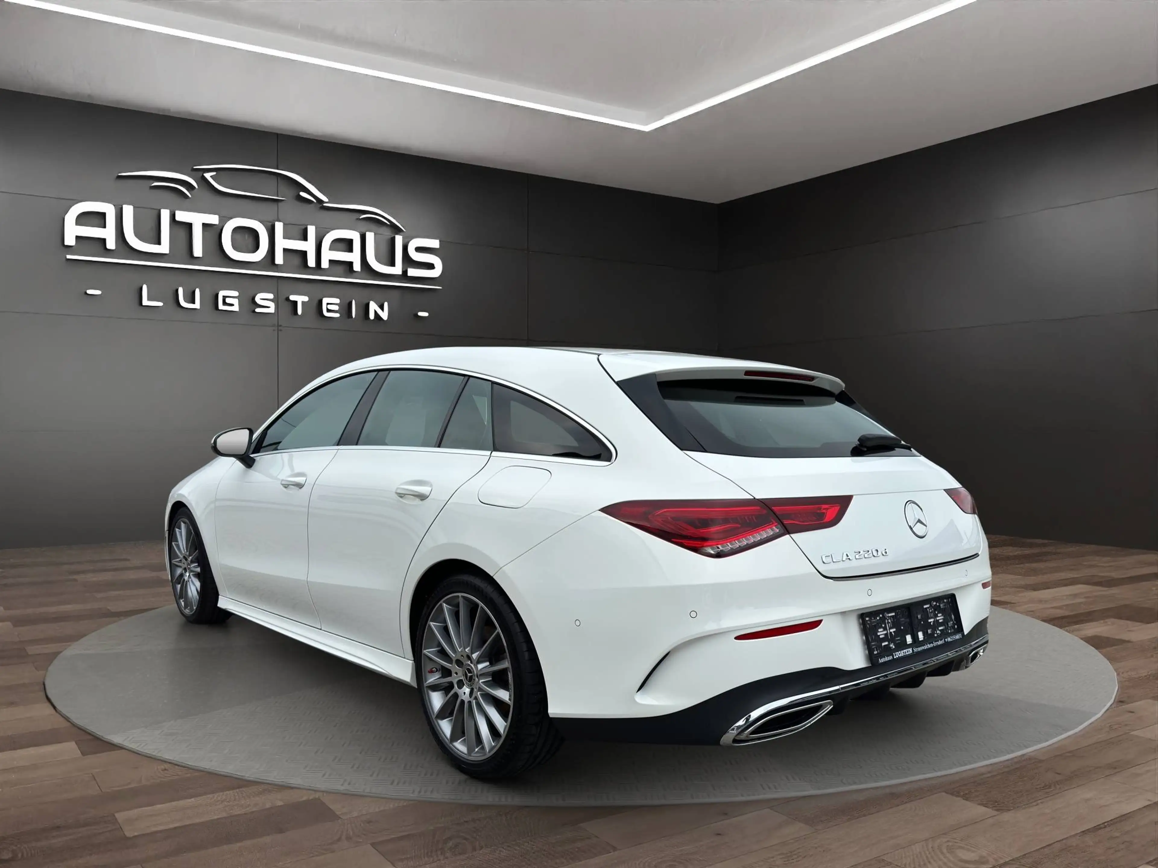 Mercedes-Benz CLA 220 CLA 220 d AMG Line — photo 3