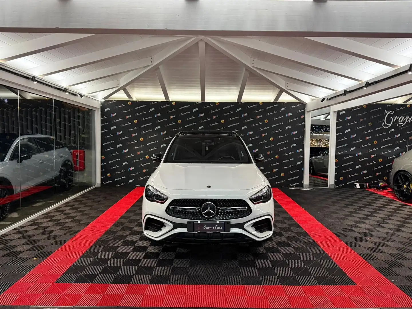 Mercedes-Benz GLA 200 d Premium auto Bianco - 2