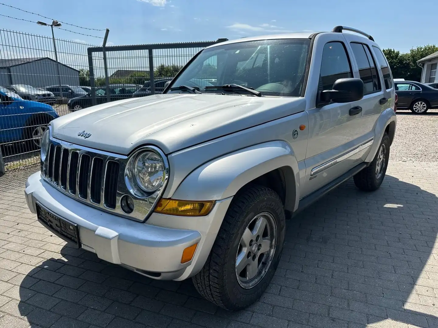 Jeep Cherokee 2.8 CRD Limited Vollleder Klima Radio Silber - 1