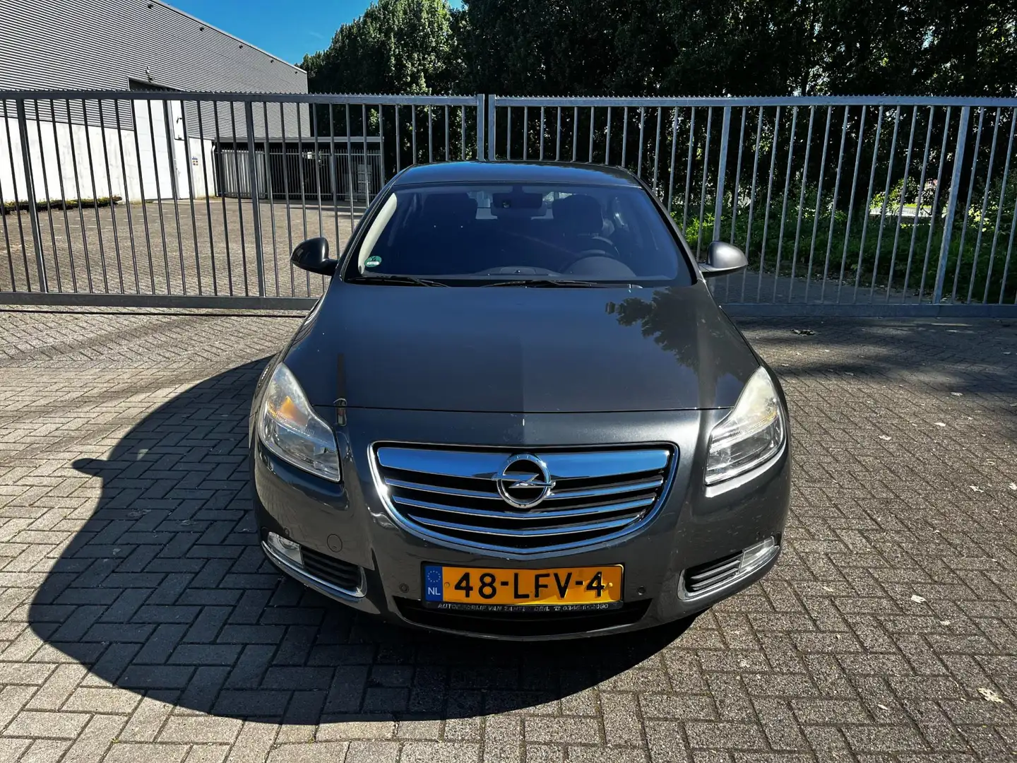 Opel Insignia 1.8 Business Grijs - 2