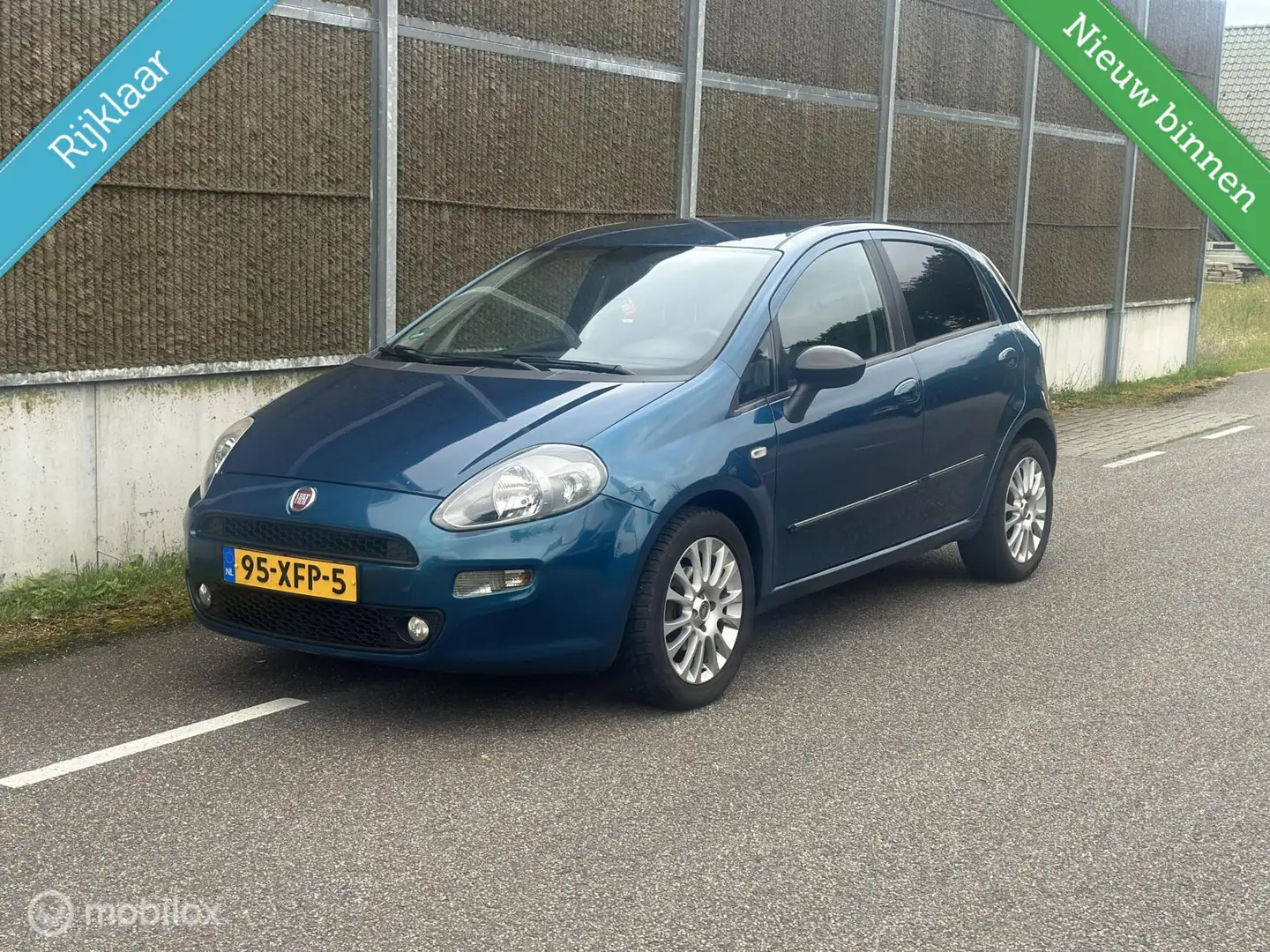 Fiat Punto Evo 0.9 TwinAir Lounge NAP|APK|AIRCO Blauw - 1
