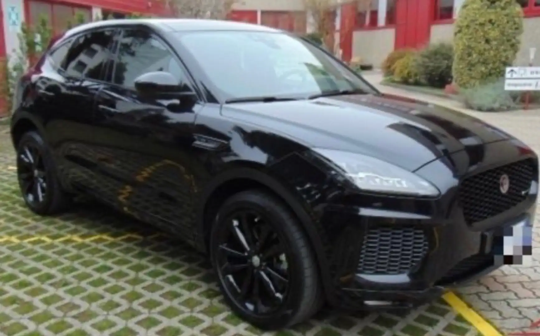 Jaguar E-Pace E-Pace 2017 2.0d i4 R-Dynamic S awd 15 auto my19 Negru - 1