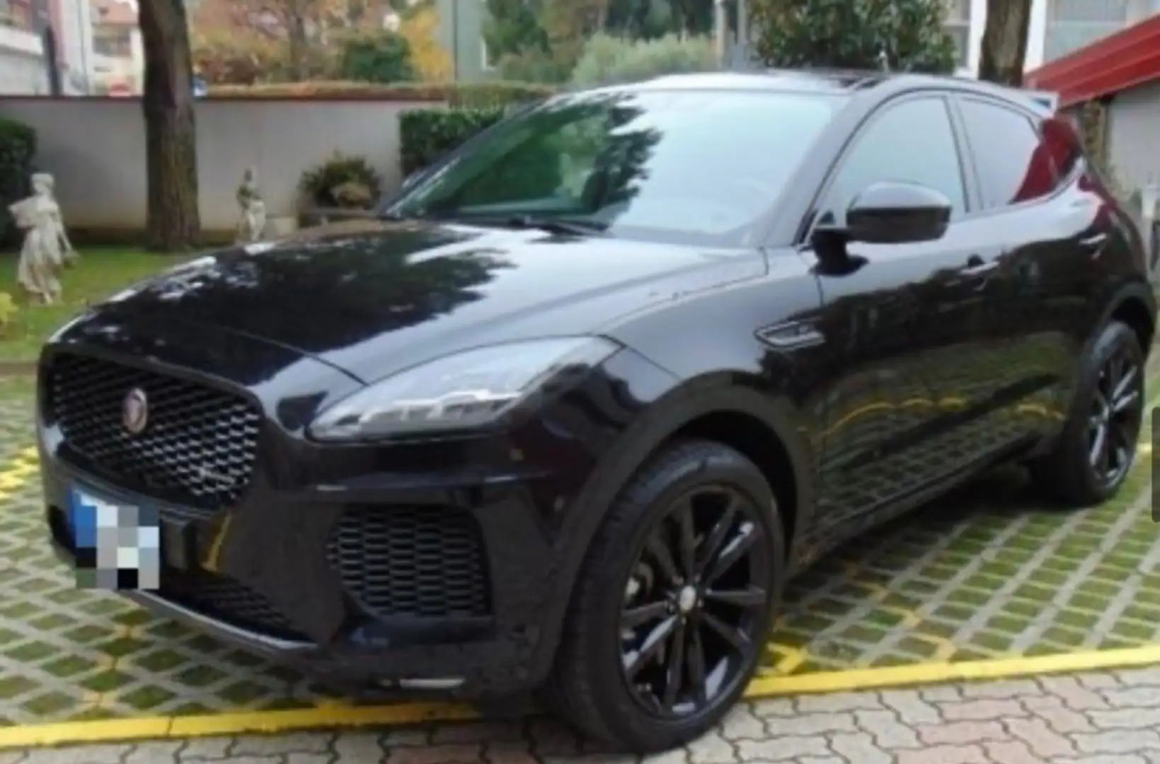 Jaguar E-Pace E-Pace 2017 2.0d i4 R-Dynamic S awd 15 auto my19 Negru - 2