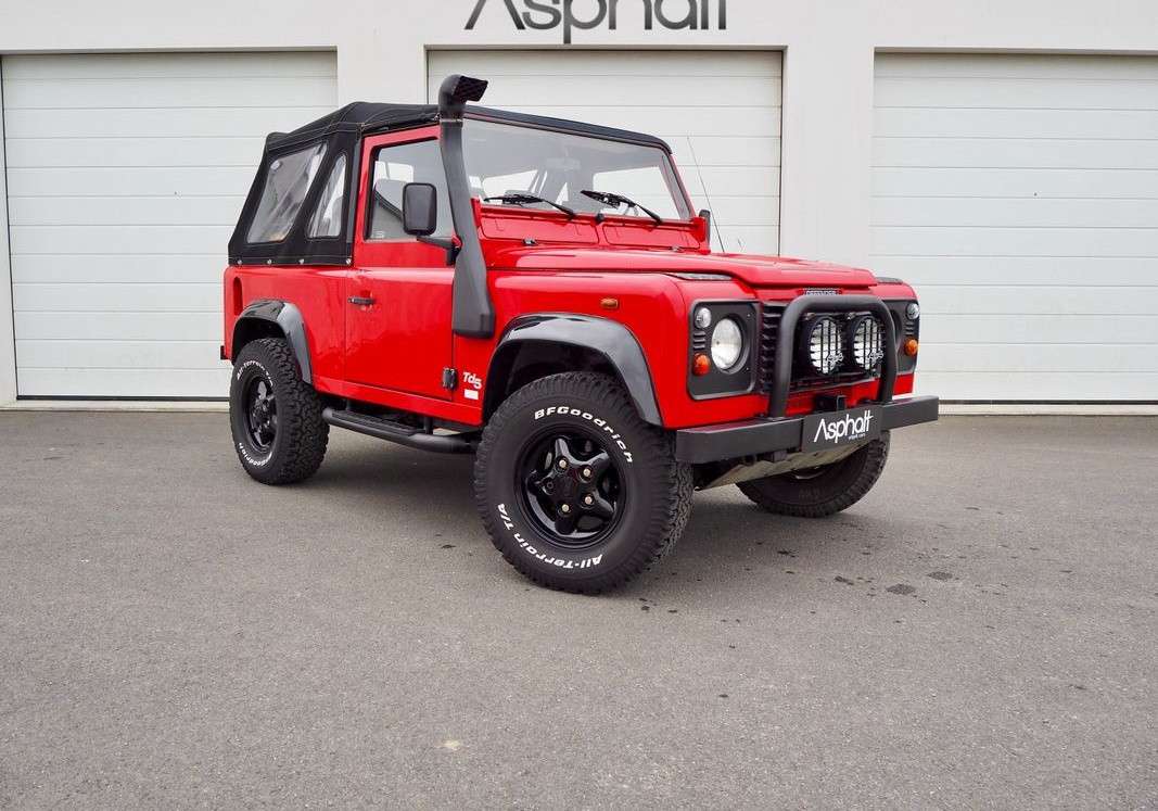 Land Rover Defender