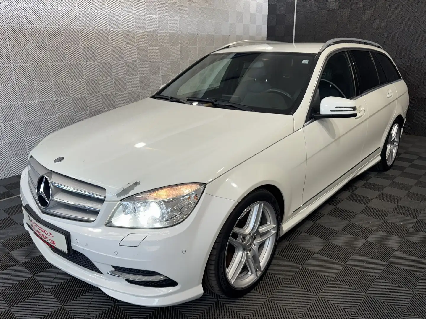 Mercedes-Benz C 300 T*AMG*TEMPO-KLIMA-BI XENON-SHZ-LM 18" Weiß - 2