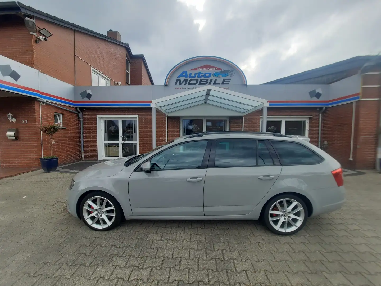 Skoda Octavia VRS AHK SPORT AWR APPLE CAR PLAY BI-XENON BTH TOP Grau - 2