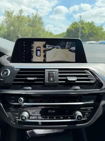 BMW X3 view 11