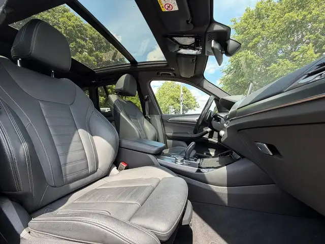 BMW X3 view 9