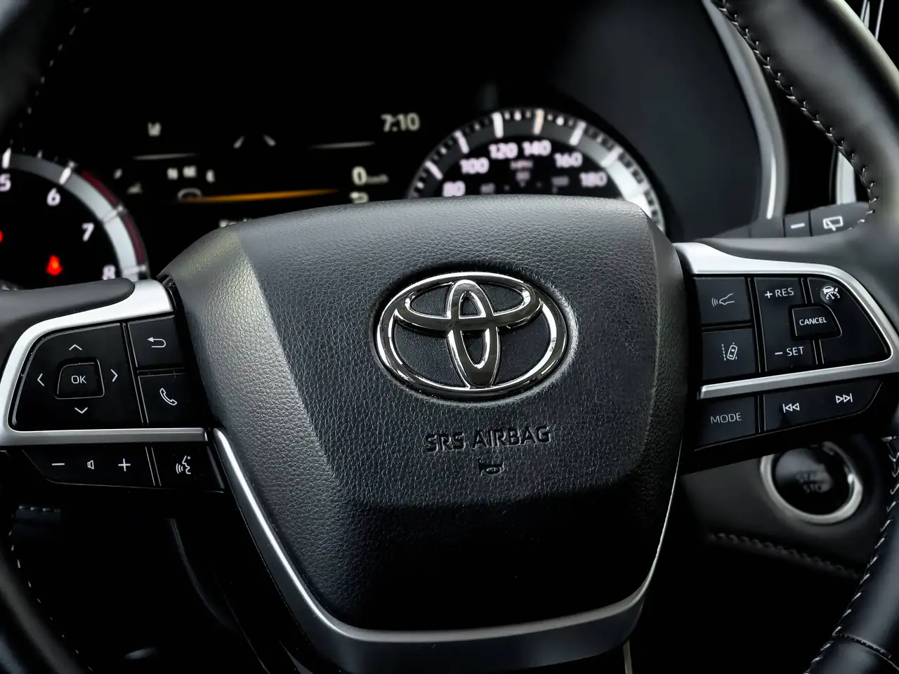 Toyota Highlander photo Toyota Highlander