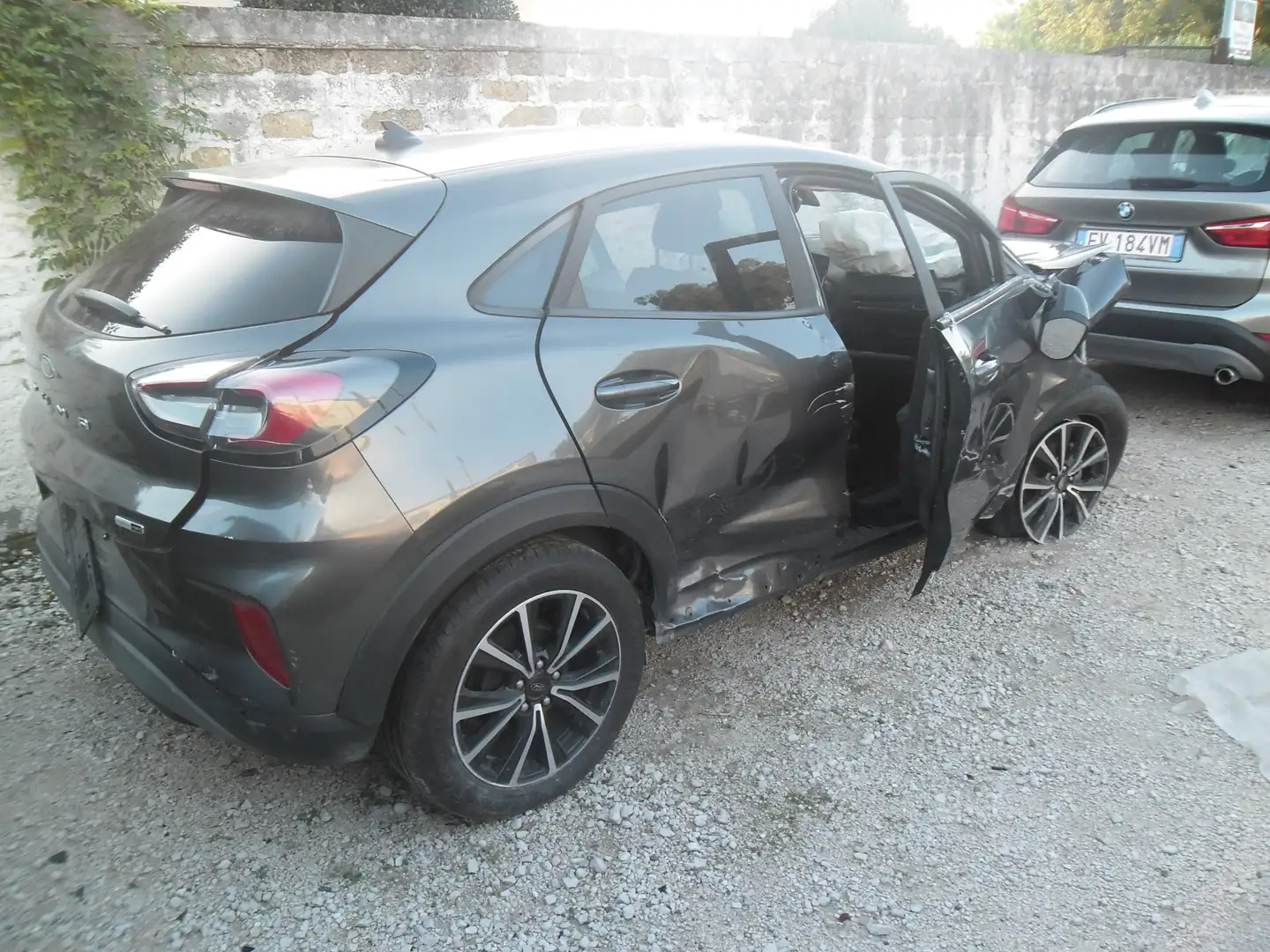 Ford Puma Puma 1.0 ecoboost hybrid Titanium Design s Nero - 2