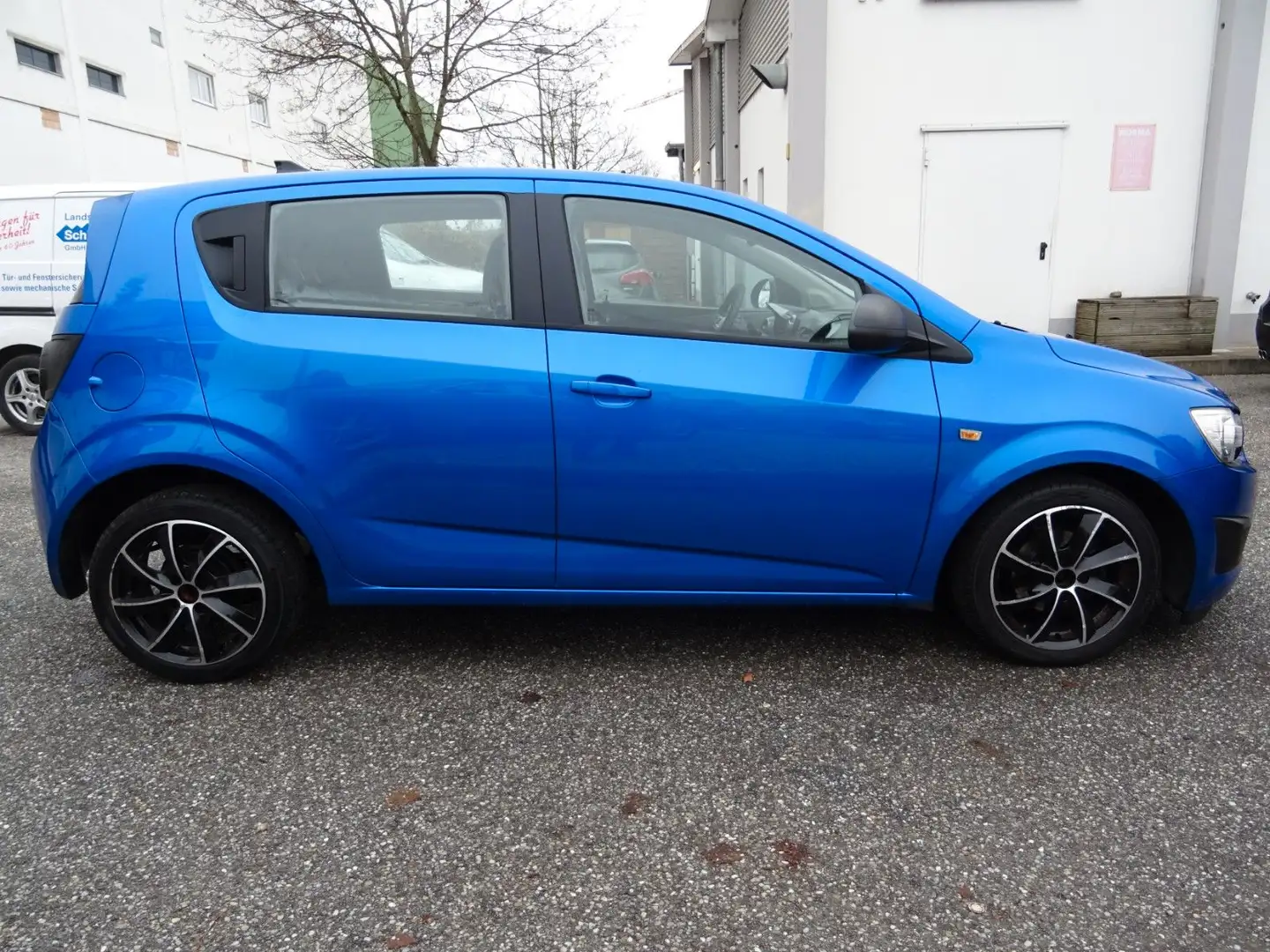Chevrolet Aveo Schrägheck LT Blau - 2