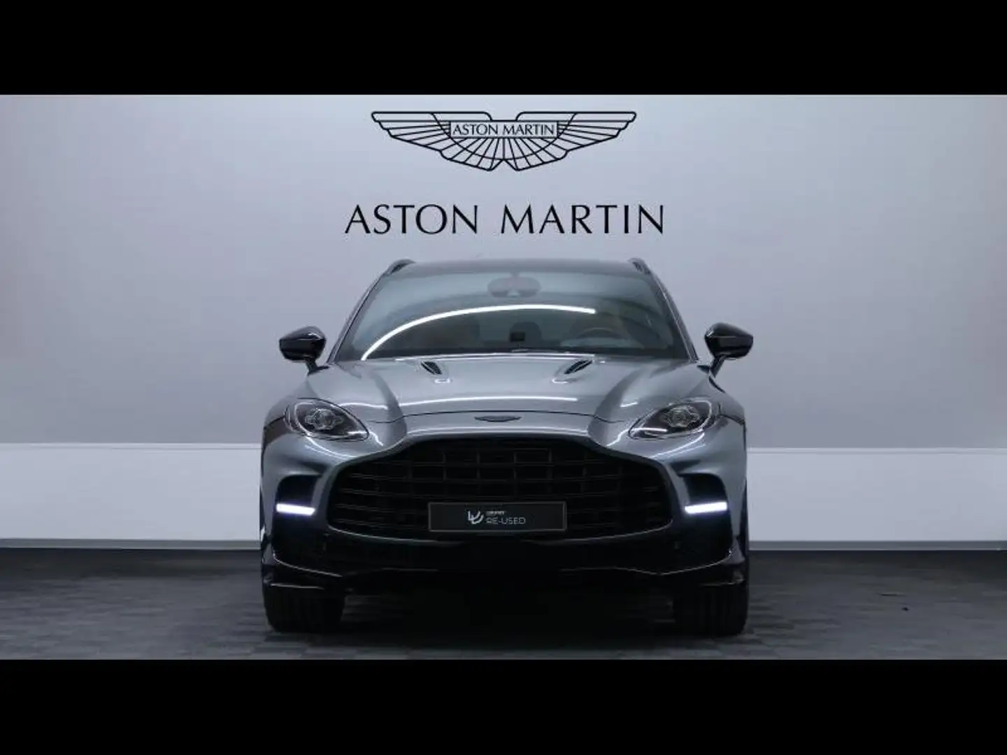 Aston Martin DBX 707 V8 Grijs - 2