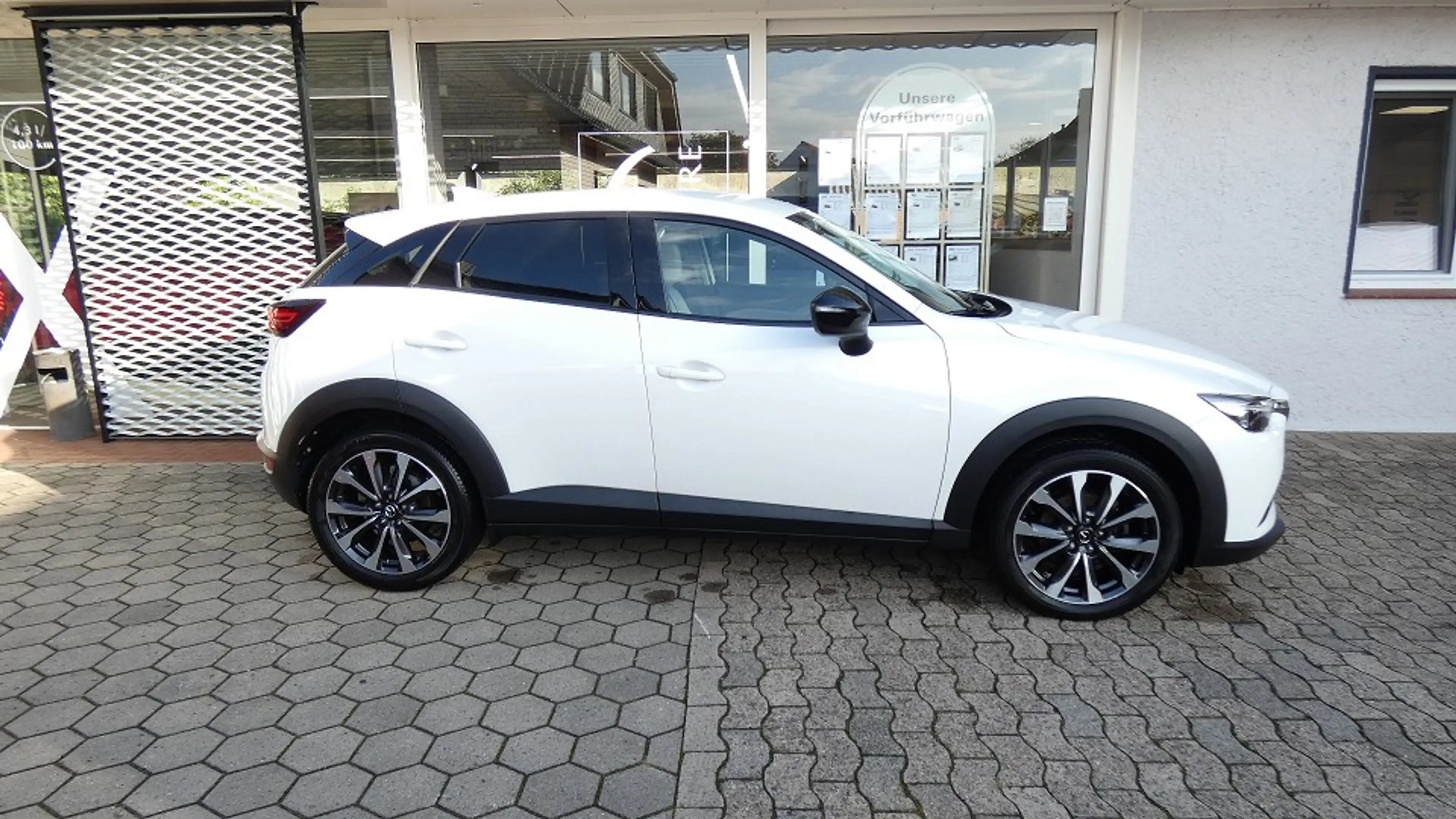 Mazda CX-3 SKYACTIV-G 2.0 CX-3 2.0 FWD AT Homura — photo 5