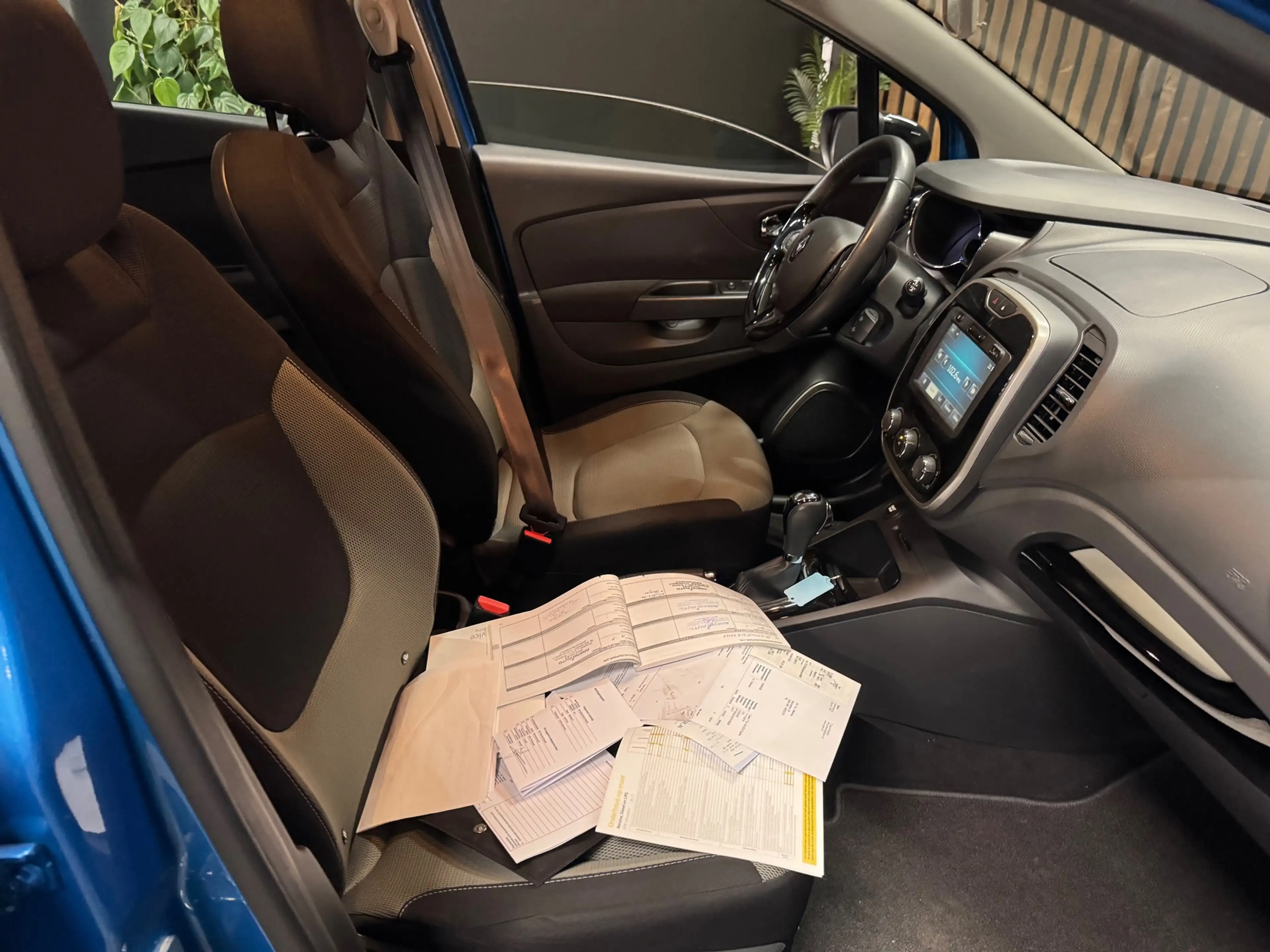Renault Captur 1.2 TCe Expression AUTOMAAT, PDC, Navi — photo 11