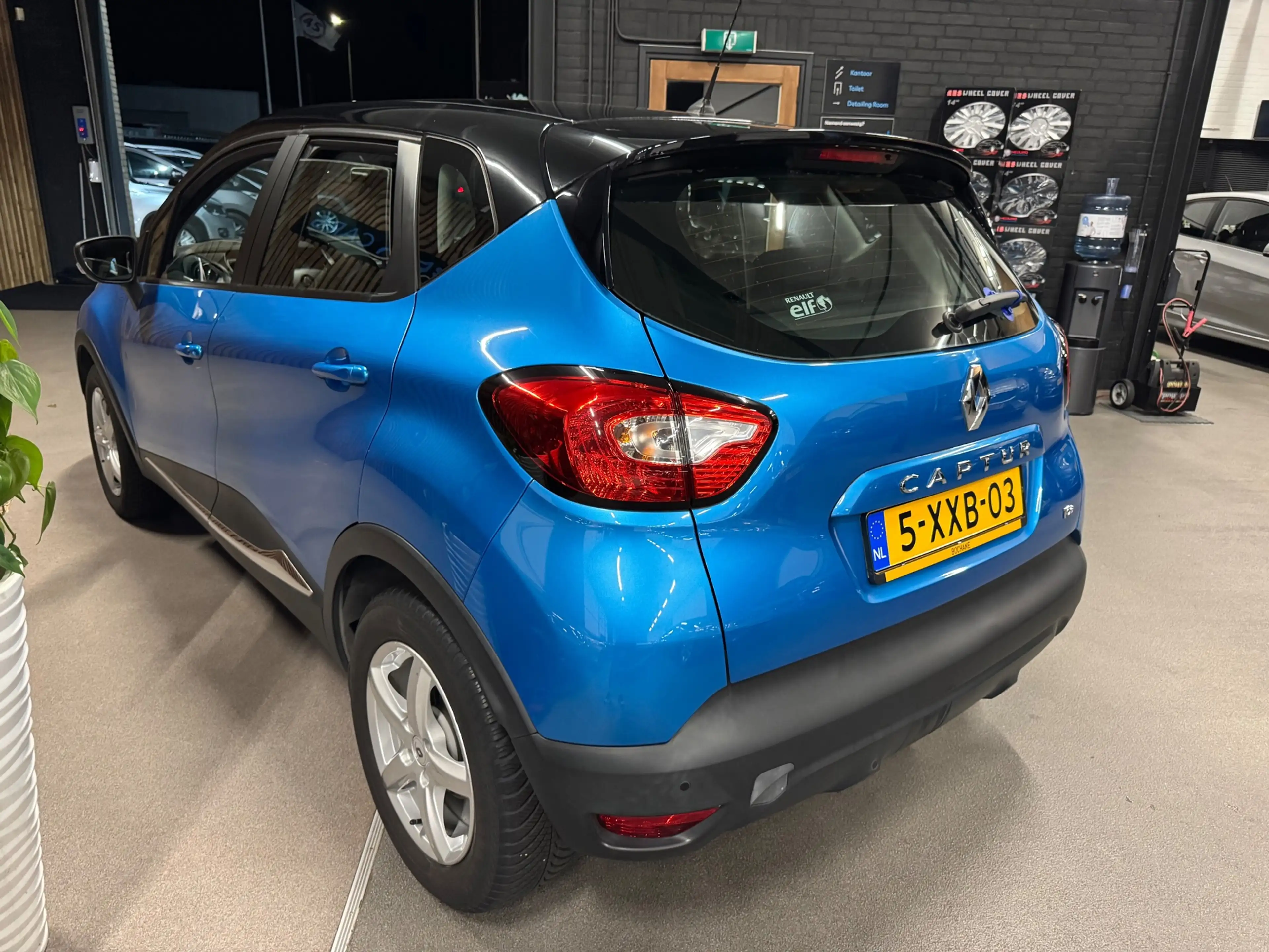 Renault Captur 1.2 TCe Expression AUTOMAAT, PDC, Navi — photo 2